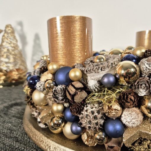 Adventskranz edel in Königsblau und Gold